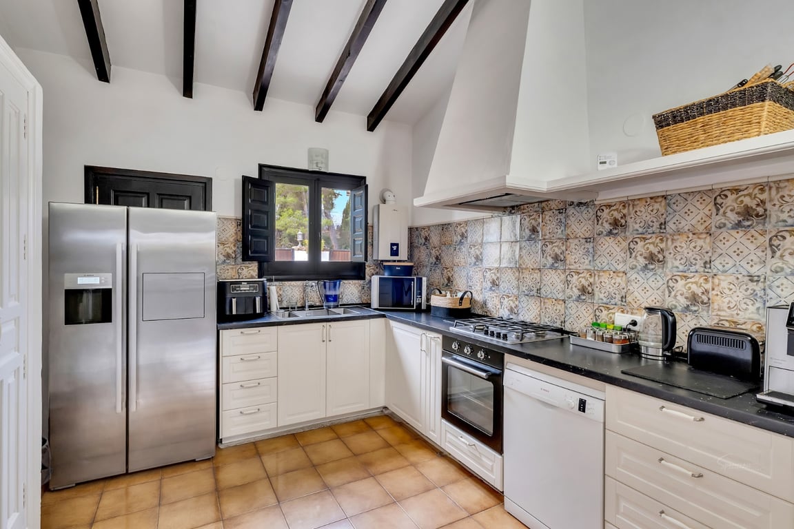 Property #RH21266 - 9