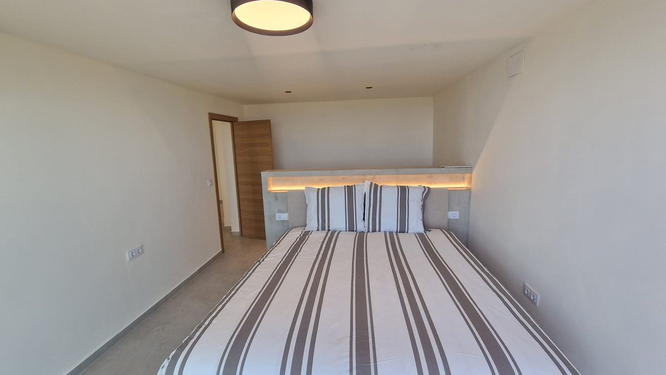 VILLA DE LUXE ÚLTIMA: RETIR DE 6 DORMITORIS, CUMBRE DEL SOL | VISTES PANORÀMIQUES AL MAR IMPRESSIONANTS | LLAVORS I SOSTENIBLE - 47