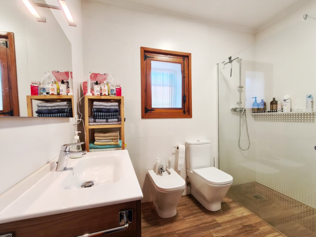 Villa en venta en el corazón del casco antiguo de Jávea con vistas al mar y parcela privada - 27