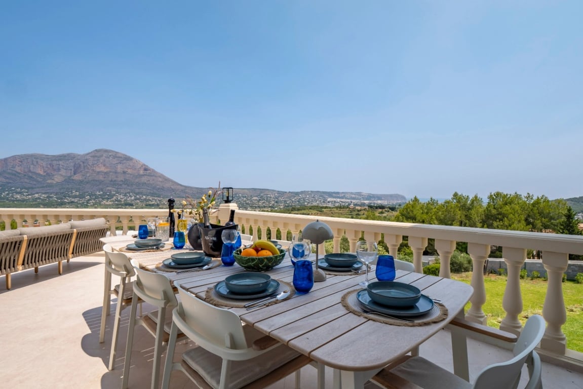 8-bed Villa in Jávea photo 11