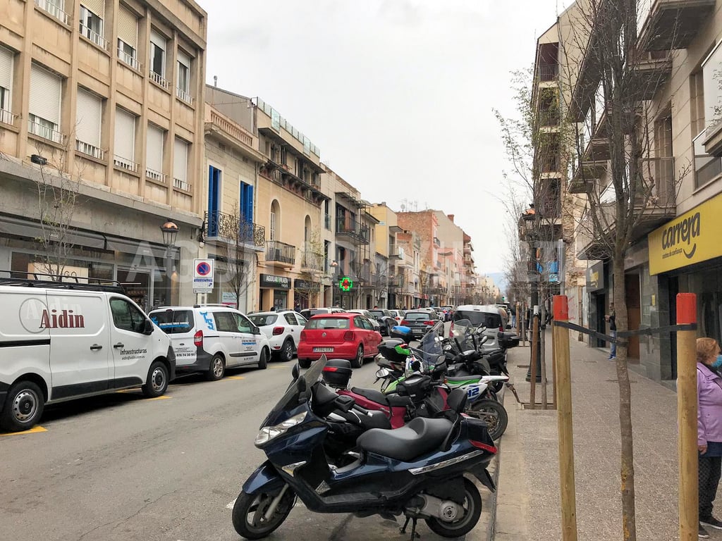 Plaza de aparcamiento para moto - 12