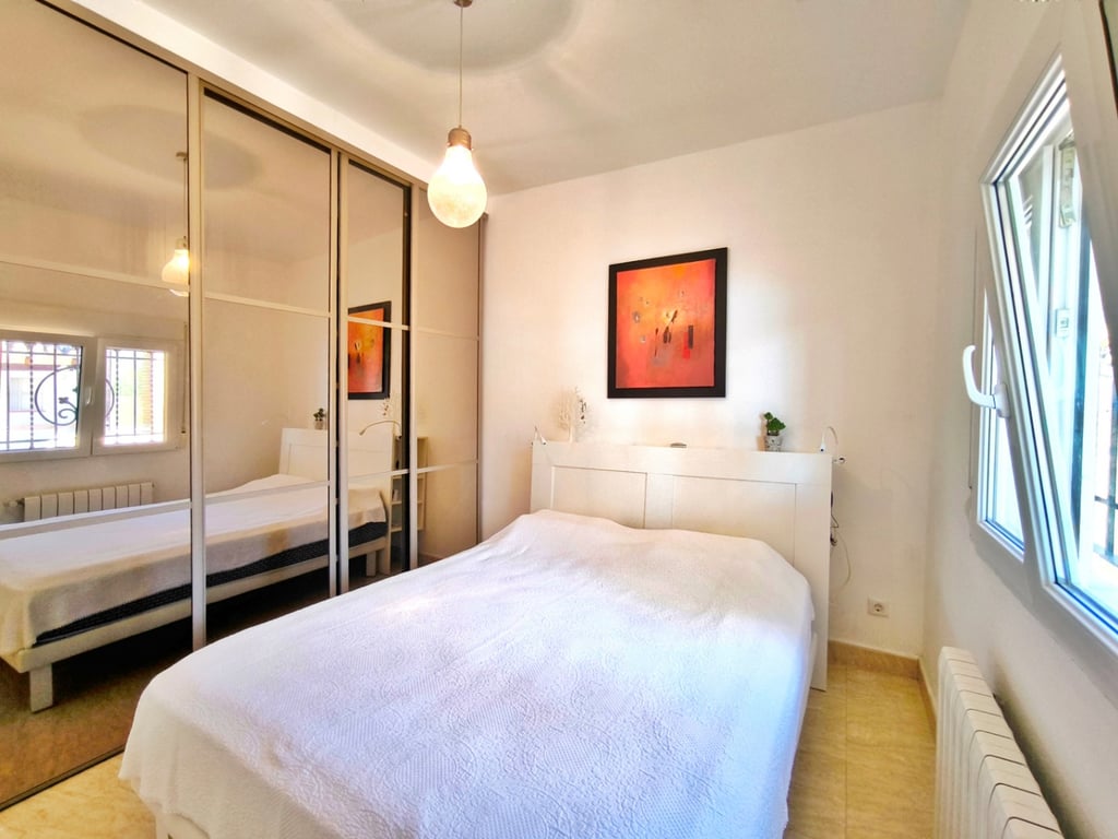 Villa con apartamento de invitados y vistas al mar en Dénia - 41