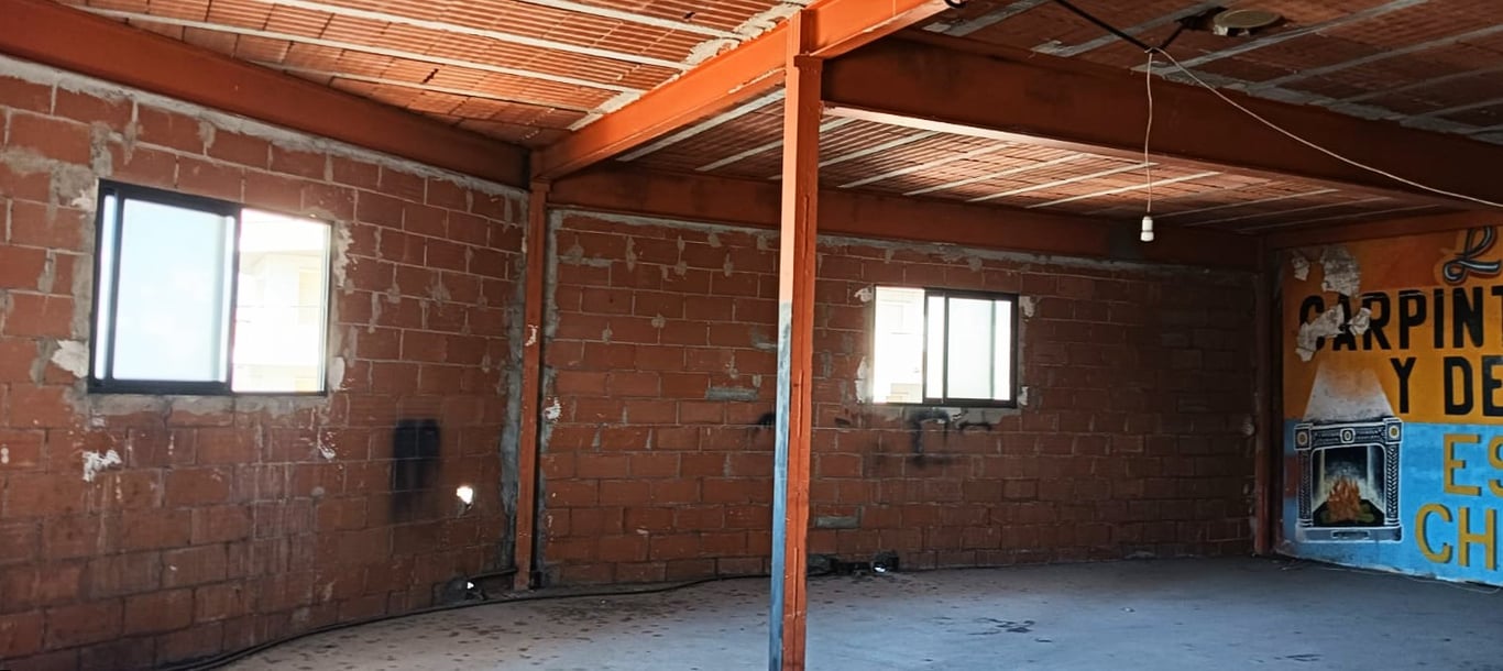 Edificio en venta para reformar en Teulada con dos locales comerciales - 4