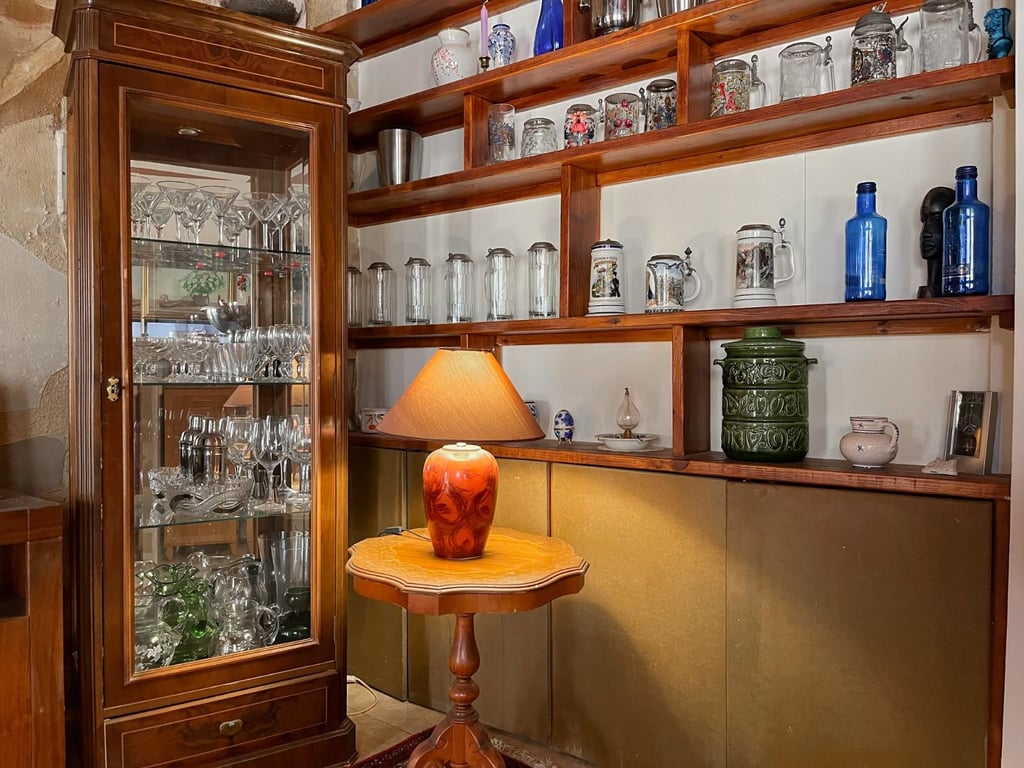 Casa a la venta en Dénia con licencia activa de restaurante en Las Marinas, a 500 m del mar, km - 36