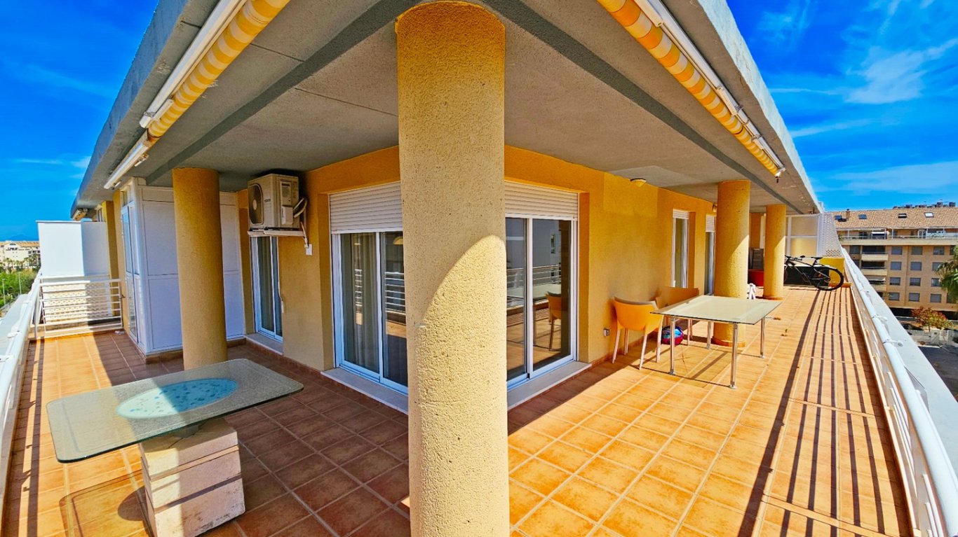 Àtic espectacular a Dénia - 7