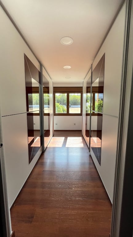 Property #RH20360 - 12