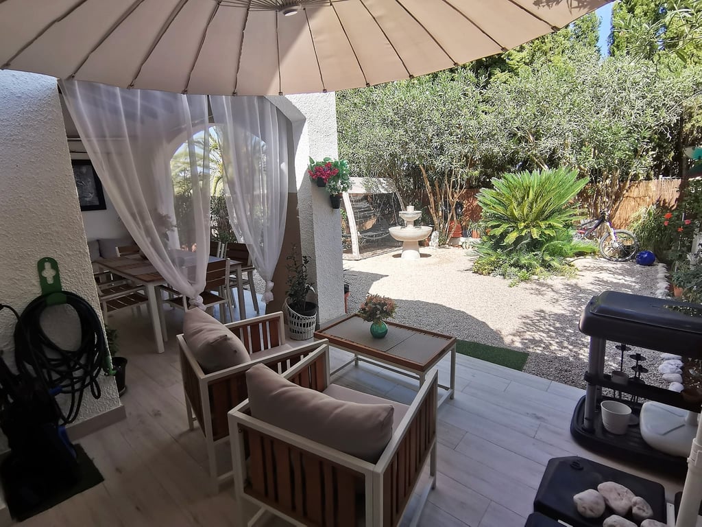 Adosado en Monte Pedreguer - 24