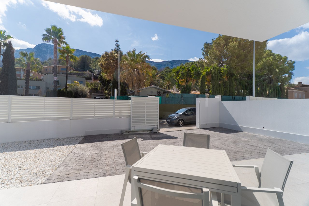 Villa de nueva construcción en Tossal Gross, Dénia — 3 dormitorios · 3 baños · Vistas al Montgó