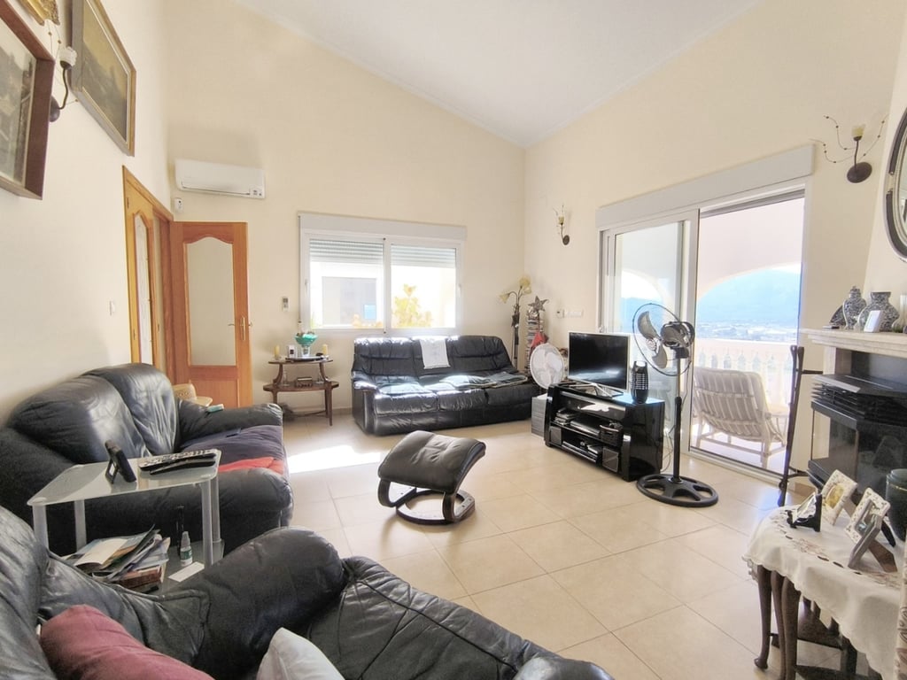 Vila a la venda a Pego - 13