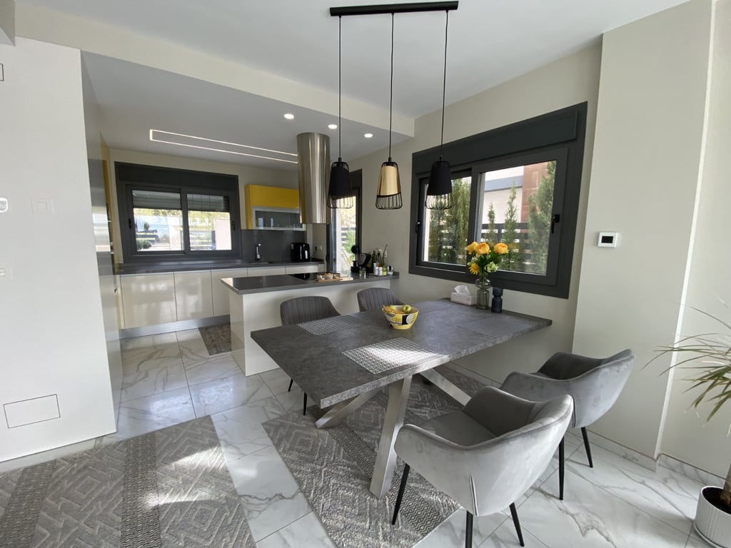 Property #RH20338 - 6