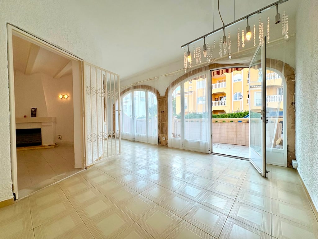 Property #RH20399 - 6