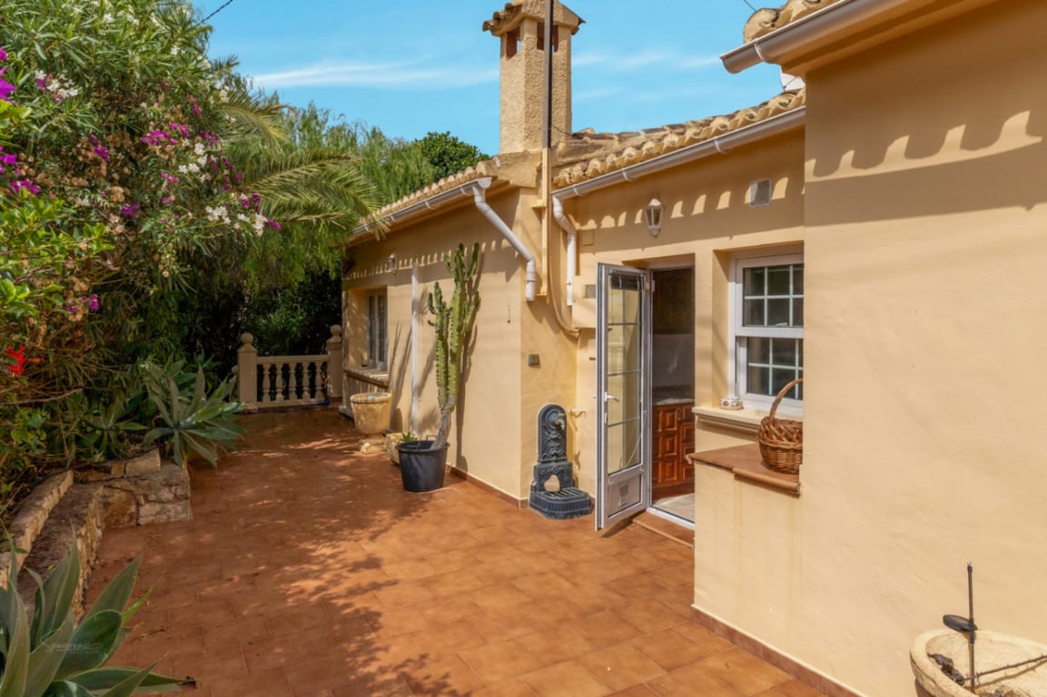 VILLA UBICADA EN UNA TRANQUILA ZONA CON INCREIBLES VISTAS PANORAMICAS - 28