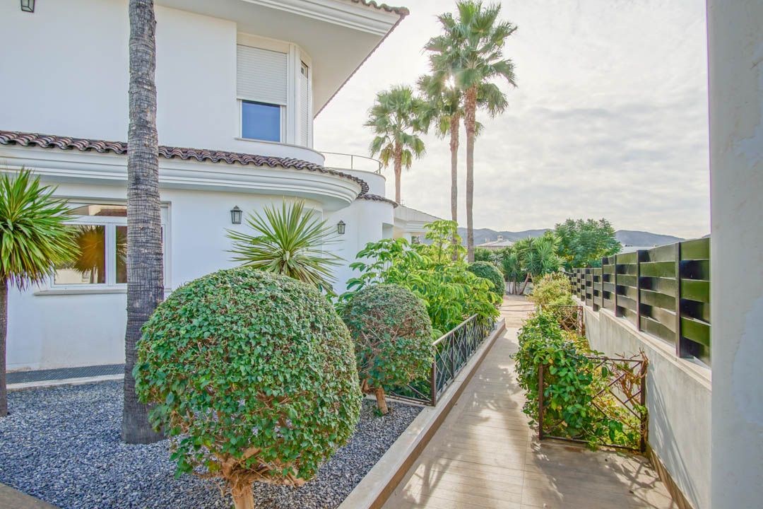 Property #RH21270 - 48