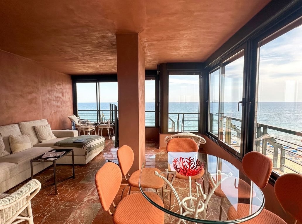 Refugi Exclusiu sobre el Mediterrani: 7ª Planta en Primera Línia de Levant - 9