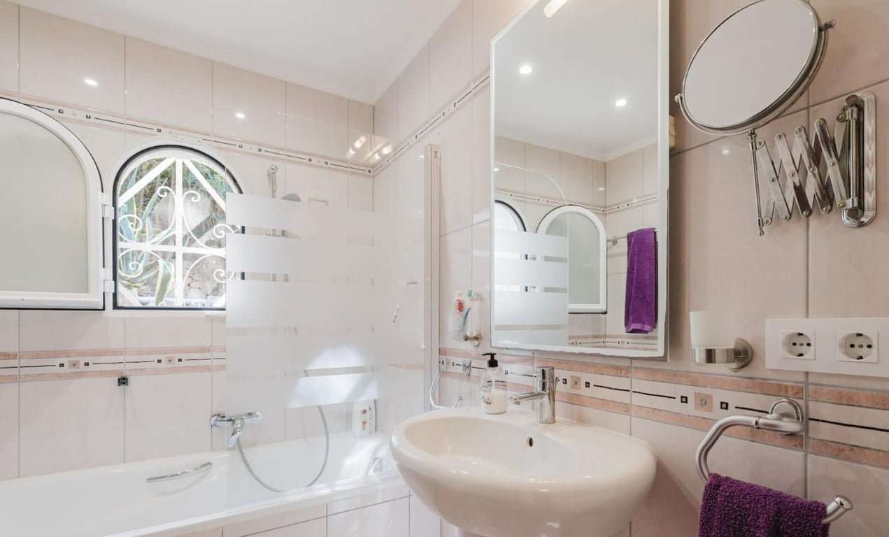 5-bed Villa in Calpe photo 25
