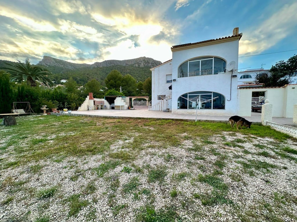 Villa  con vistas al mar en venta en Partida Estación, Calpe - 15