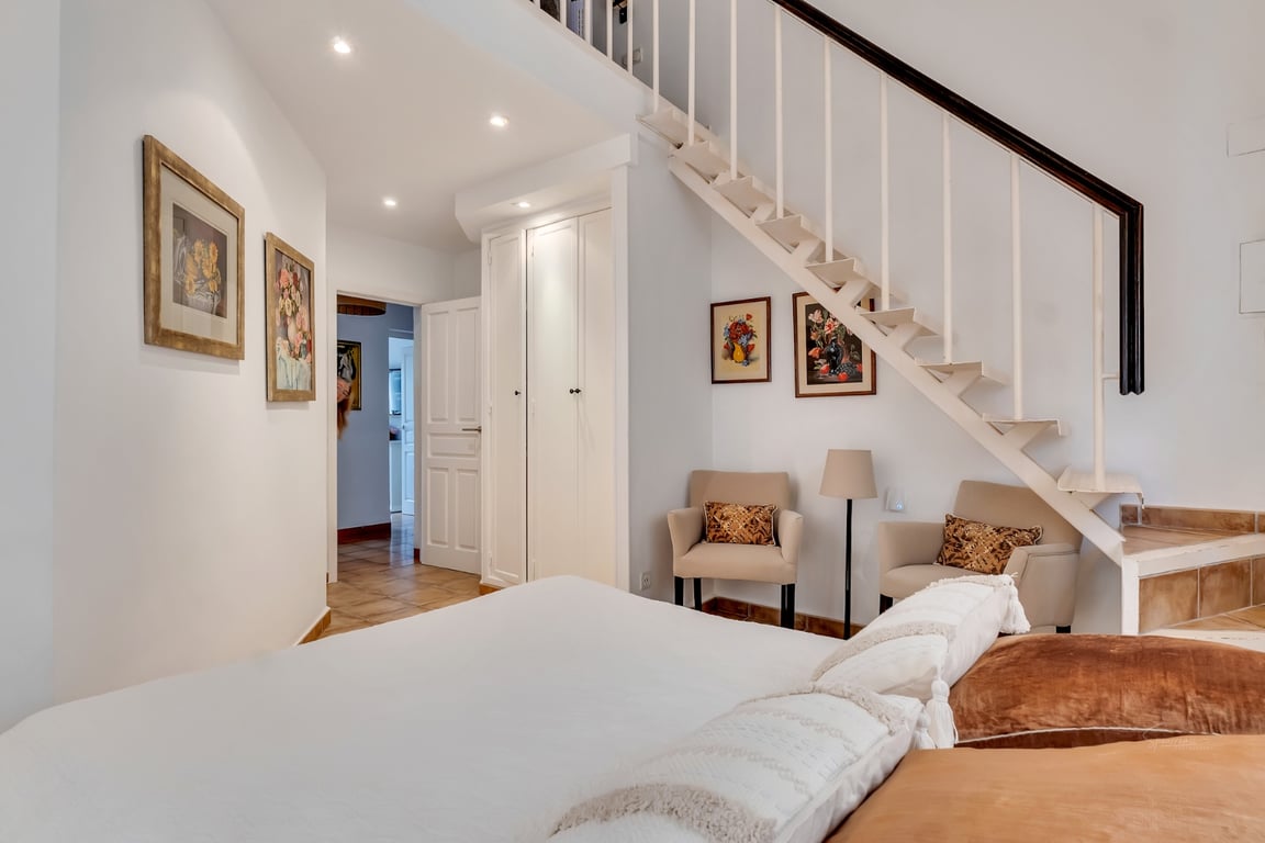 Property #RH21266 - 24