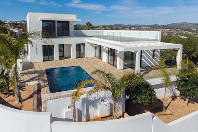 3-bed villa with pool in Moraira, 310m²