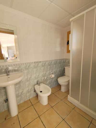 Property R4300057