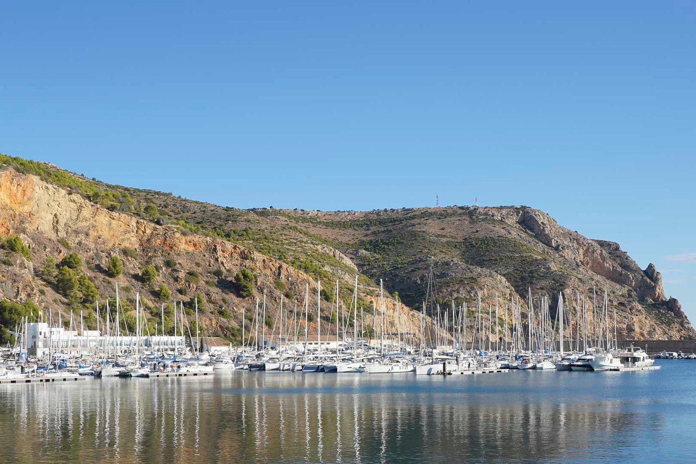 Ground-floor apartment near Jávea port — 1 bed, 1 bath — €355,000