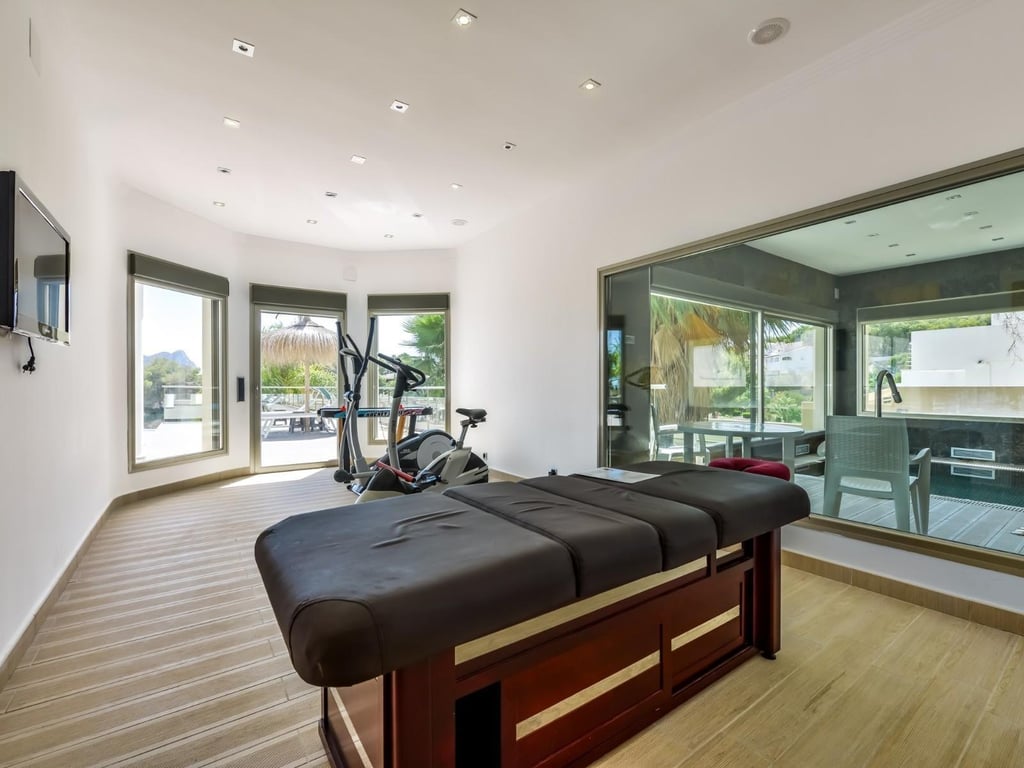 Property #RH20580 - 26