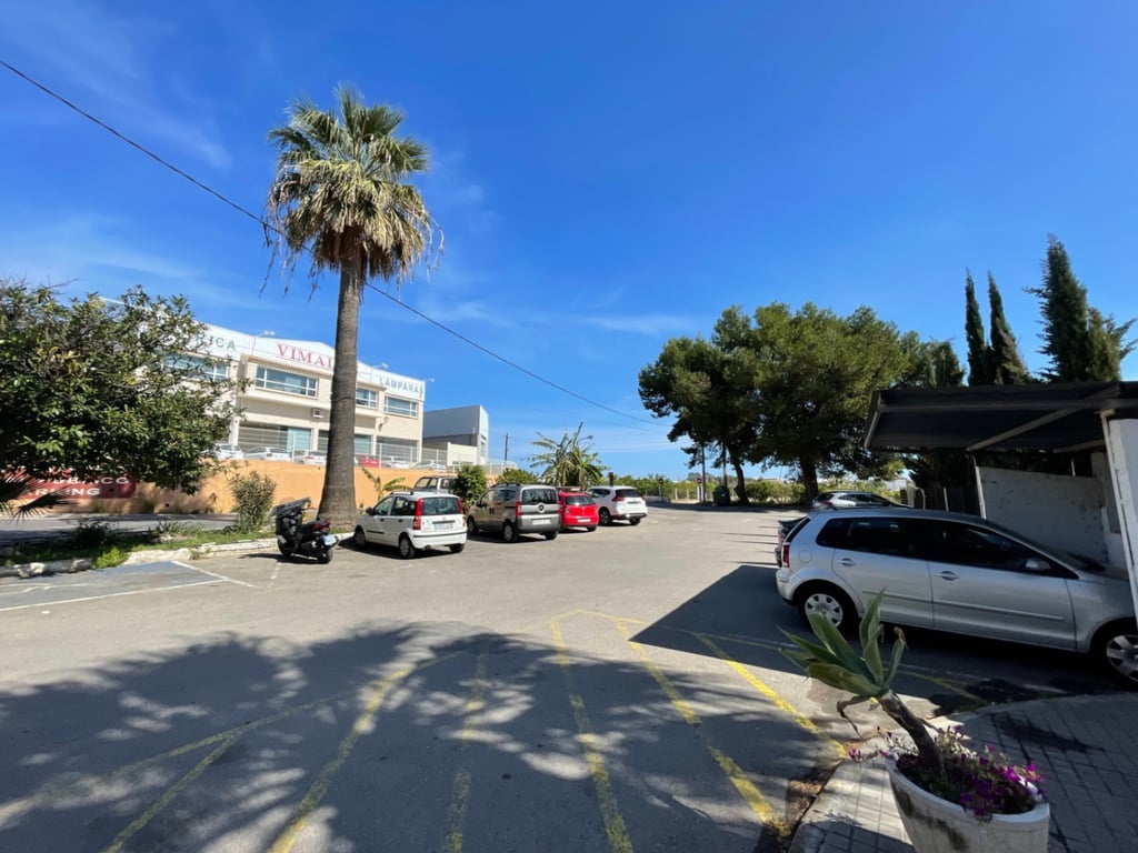 Casa de campo de 500 m2 en suelo urbano con parcela de 3500m2 en Denia zona Sta Paula - 3