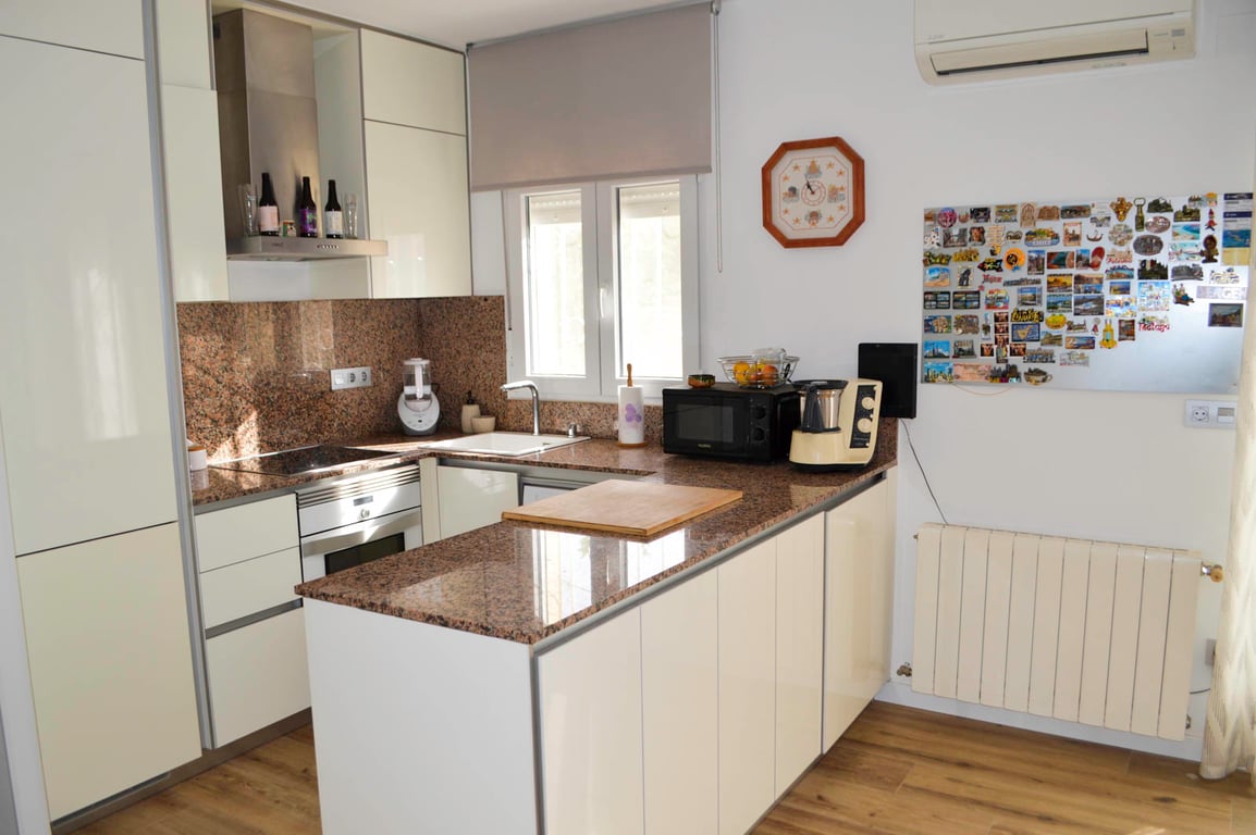 Villa de 4 dormitorios en Las Marinas, en la zona de Las Brisas - 19