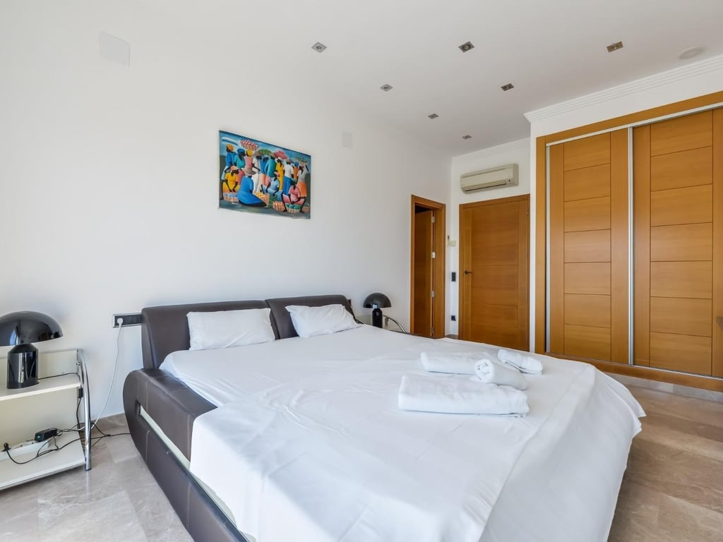 Property #RH20580 - 39