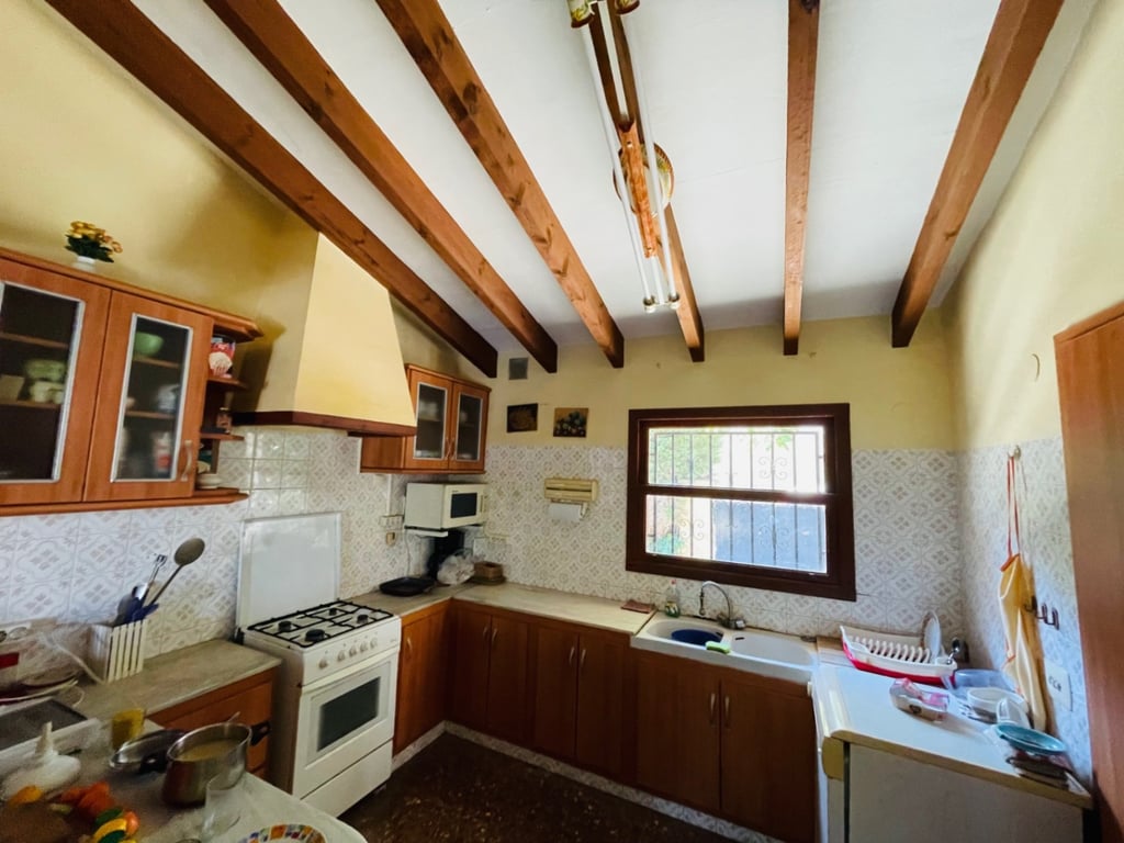 Denia. Chalet en buena área para reformar en venta - 4