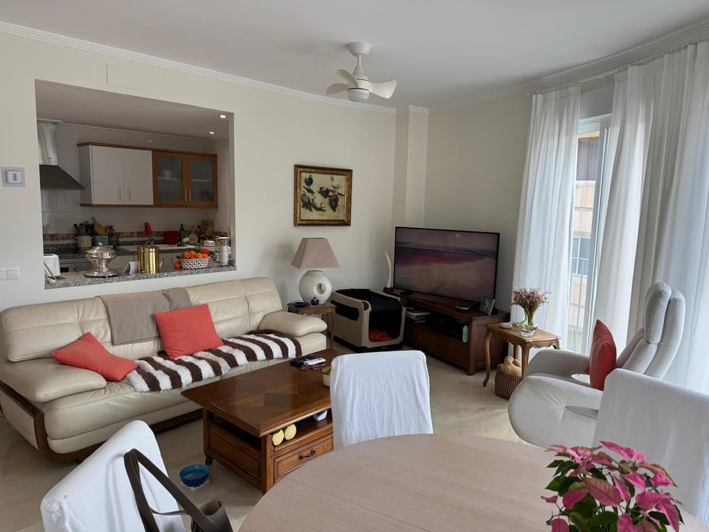 Es ven pis ubicat entre el Port i el Poble de Jávea. - 2