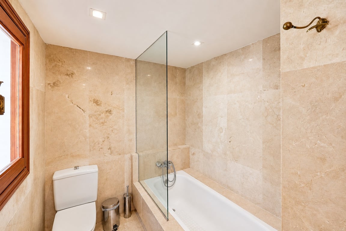 5-bed Villa in Santa Eulària des Riu photo 20