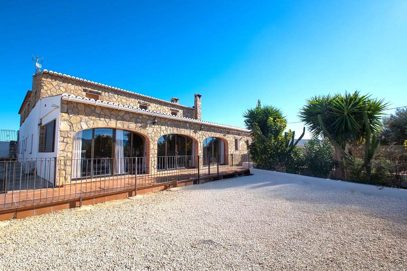 Finca in Canor, Benissa — 7-bed country home with private pool (EUR 970,000)