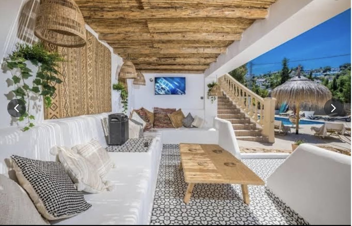 4-bed Villa in Jávea photo 25