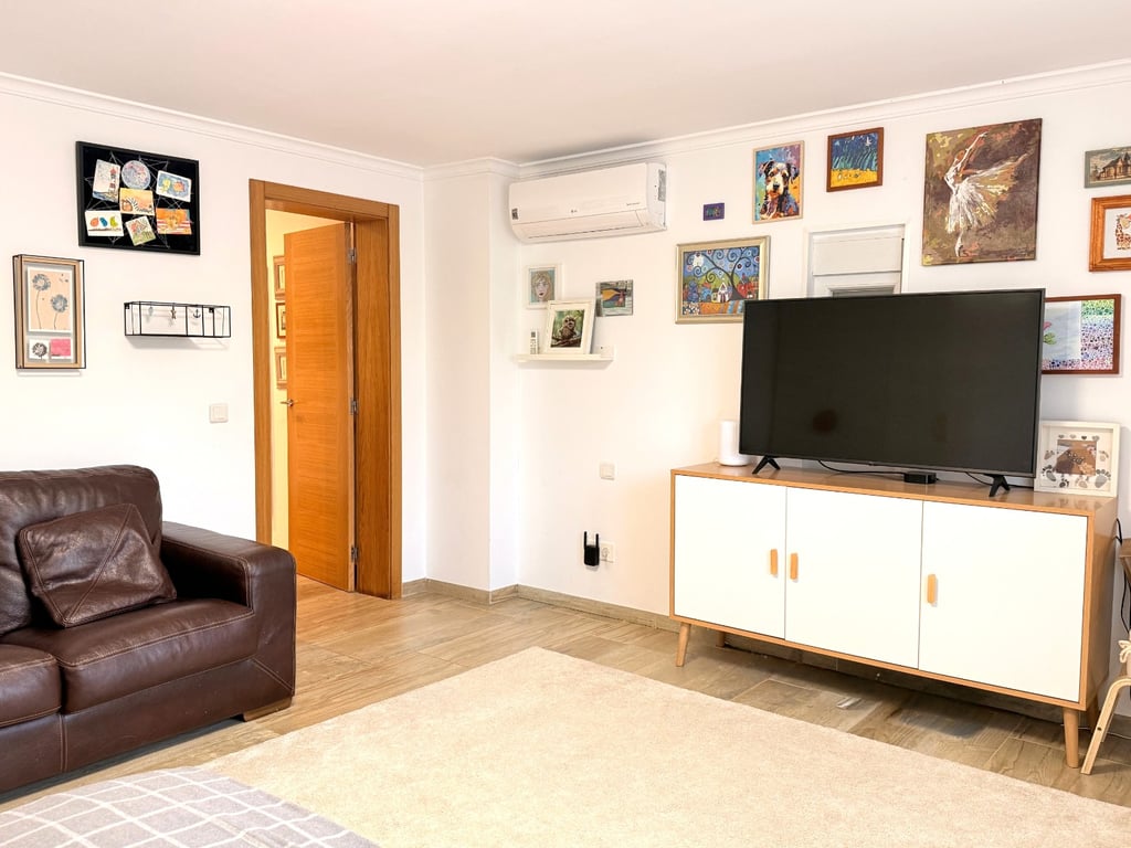 Property #RH21183 - 16