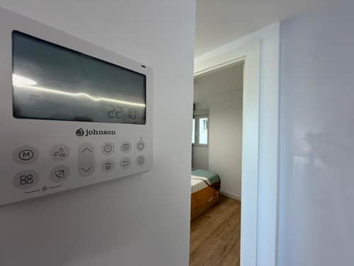 Gerenoveerd eerstelijns appartement met zeezicht in Torrevieja — foto 43
