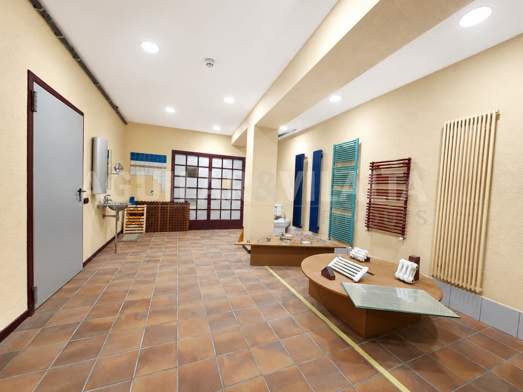 LOCAL COMERCIAL DE MÁS DE 500 M² EN EL CENTRO DE GRANOLLERS - 20