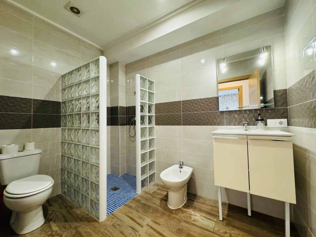 Orba. Apartamento reformado con patio en venta - 12