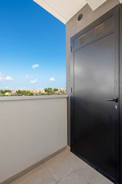 Gemeubileerd hoekappartement met 2 slaapkamers en groot terras in Villamartín — foto 25