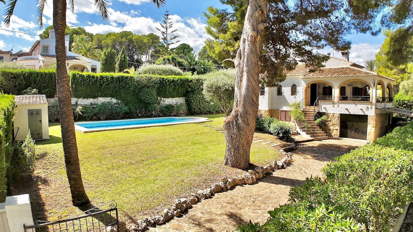 Cap Martí Villa — 6‑Bed Villa with Private Pool in Jávea/Xabia