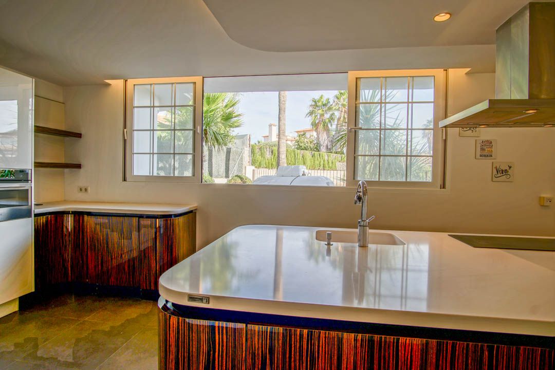 Property #RH21270 - 33