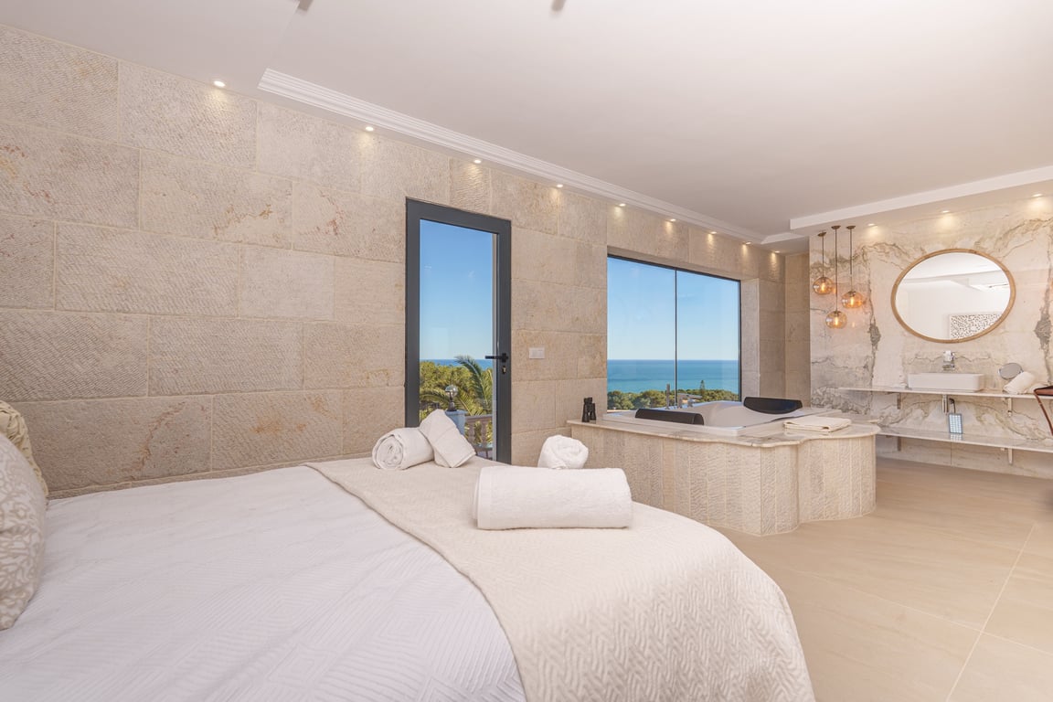 5-bed Villa in Jávea photo 15