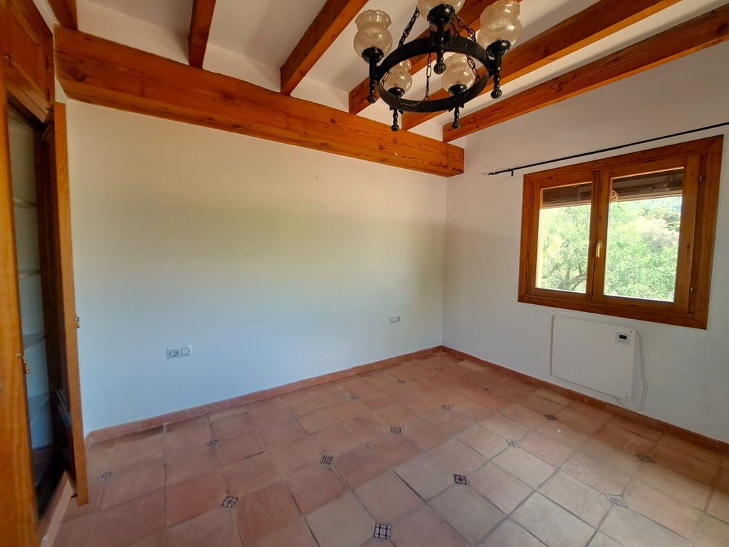 Villa familiar con piscina en venta en Orba - 39