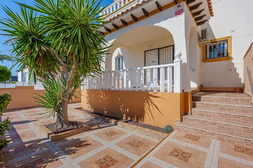 Rijwoning met 2 slaapkamers in Cabo Roig — foto 32