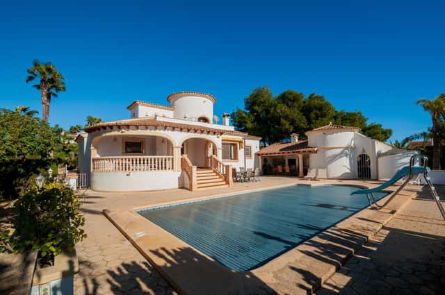 Villa mit Balkon in Calpe, 4 Schlafz., 233m²