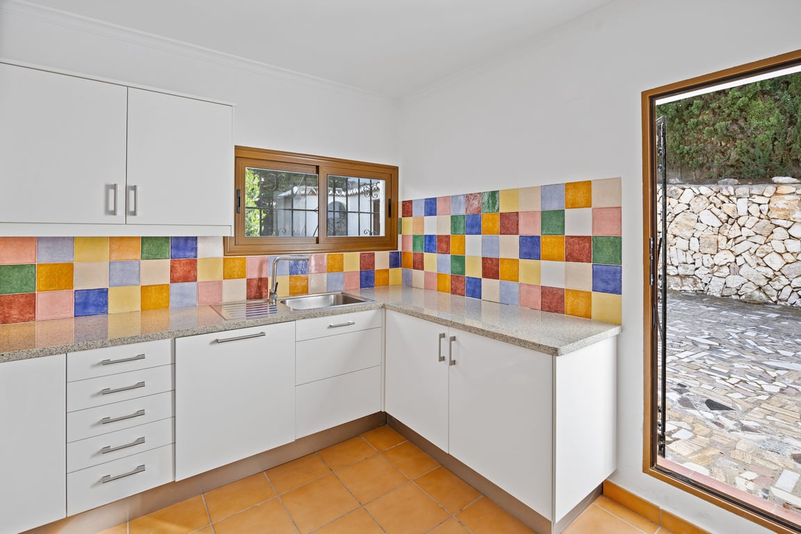 4-bed Villa in Jávea photo 11