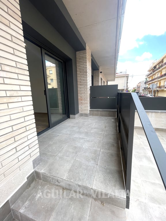 PIS EN PLANTA BAIXA AMB TERRASSA PER ESTRENAR - 4