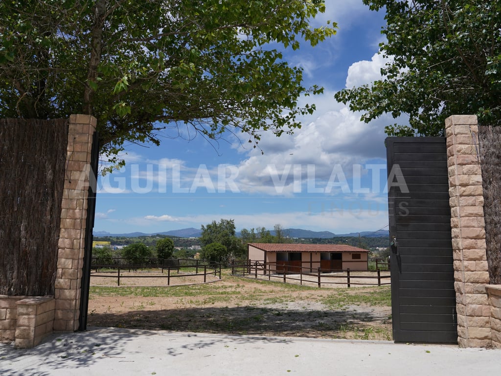 Masía con piscina, zona ecuestre y gran parcela en Granollers - 19