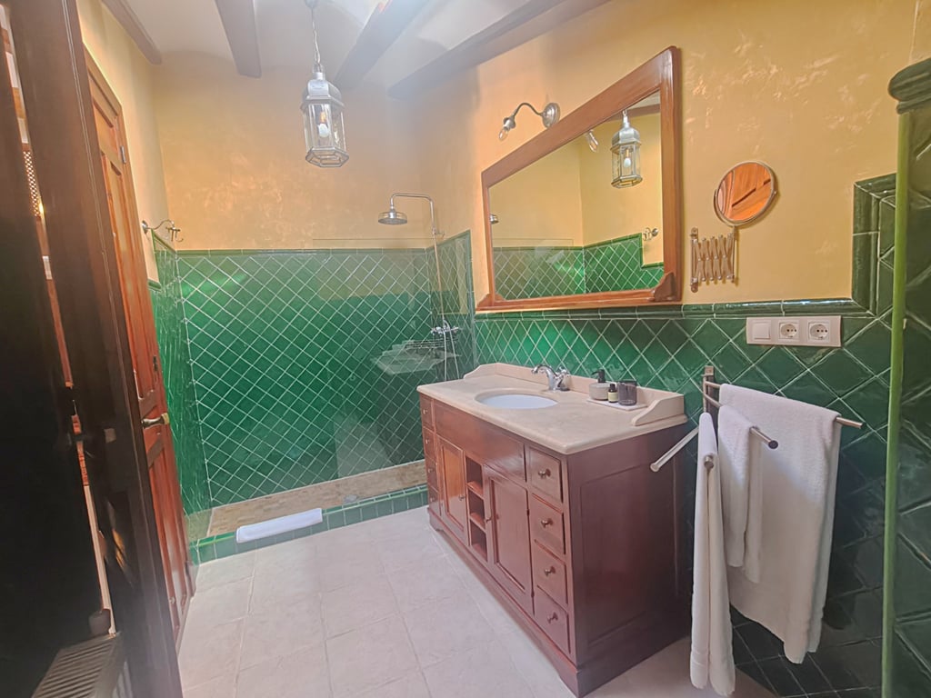 OPORTUNITAT D'INVERSIÓ ÚNICA: HOTEL BOUTIQUE DE BENESTAR DE LLUXE NOMÉS PER A ADULTS | SPA PRIVAT DE COVES | BENIALÍ, VALL DE GALLINERA | ALT RENDA GARANTIDA - 47