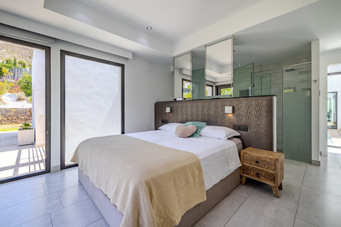 Property #RH20309 - 15