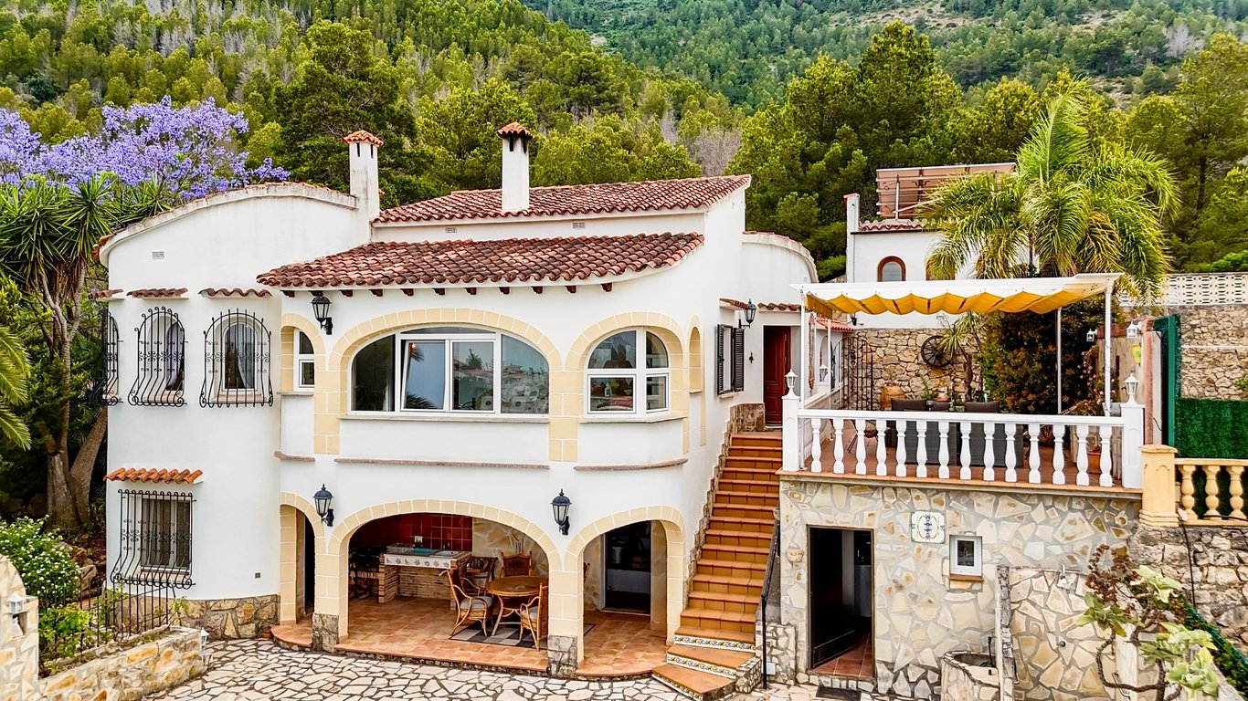 4-bed Villa in Dénia photo 6